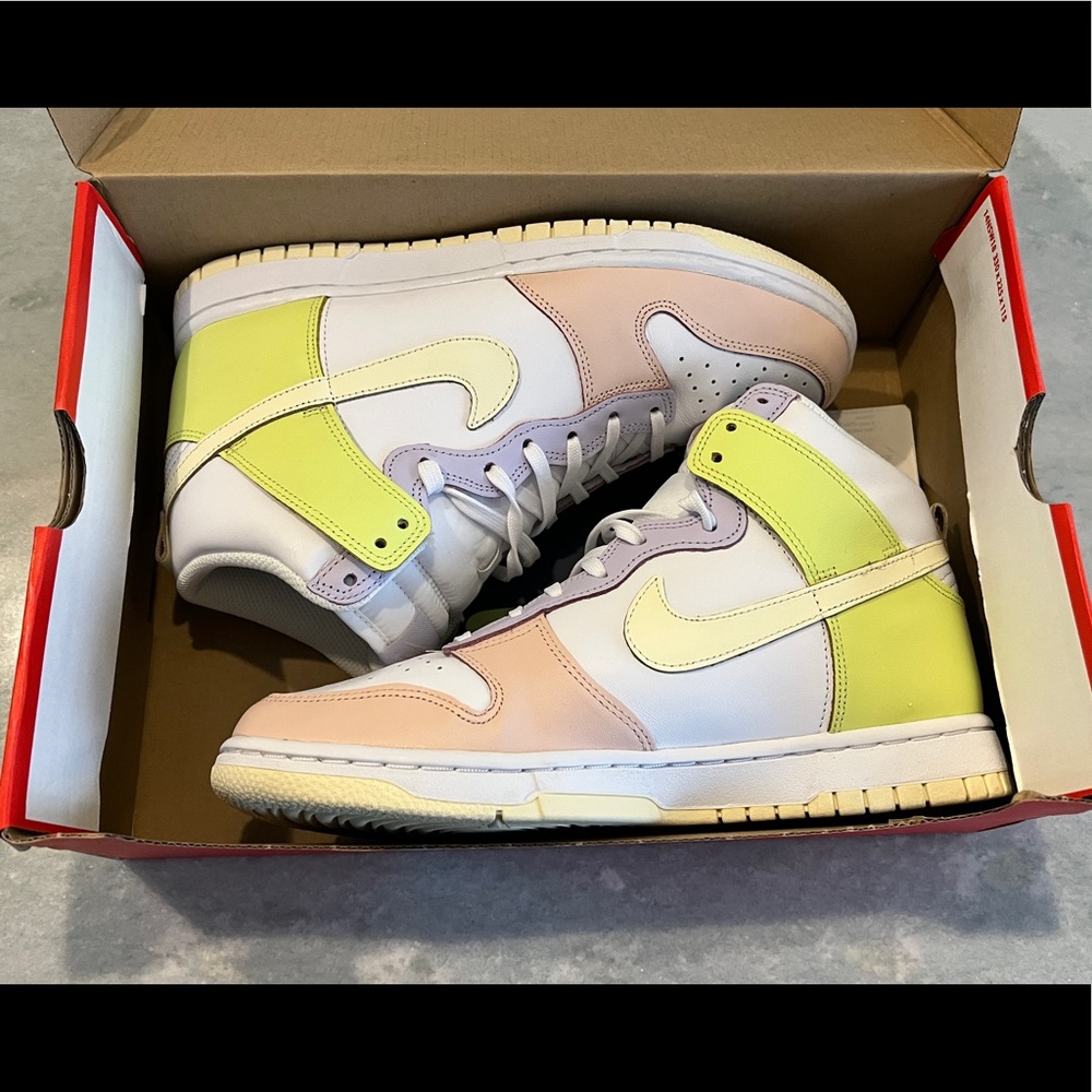 Nike Dunk High - White / Cashmere - Lt Lemon Twist women’s size 9.5
